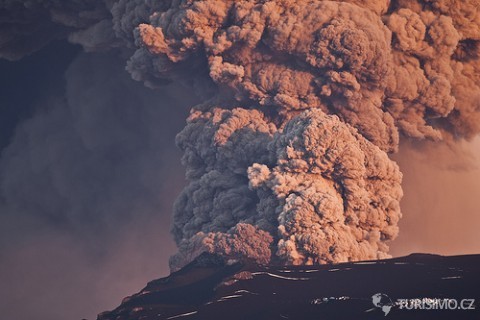 Řádící Eyjafjallajökull, autor: fridgeirsson
