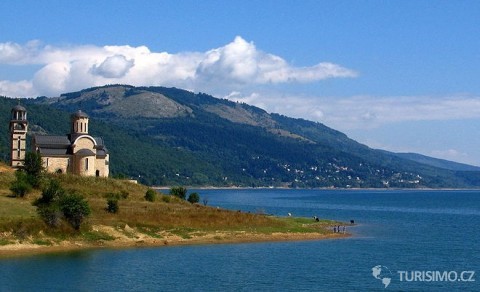 Jezero Mavrovo