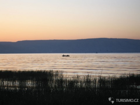 Východ slunce u Galilejského jezera