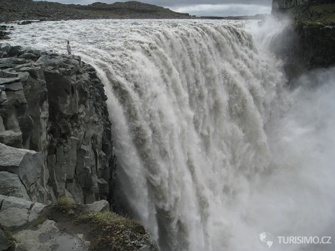 Islandské vodopády Dettifoss