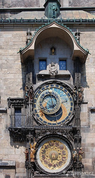 Orloj pochází z 15. století a prošel řadou úprav, autor: svelebus