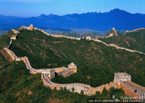 Velká čínská zeď je dlouhá 6000 km, autor: turistikaprokazdeho
