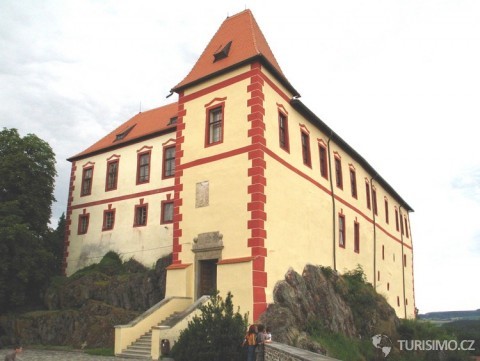 Hrad kámen pochází ze 13. století, autor: pepano stix