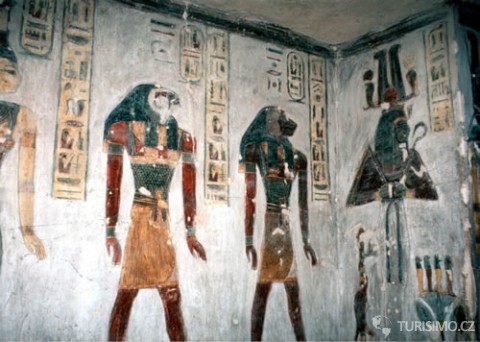 V hrobkách najdete překrásné nástěnné malby, autor: all tours egyp