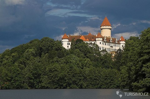 Konopiště je původní hrad, autor: zamkyhrady