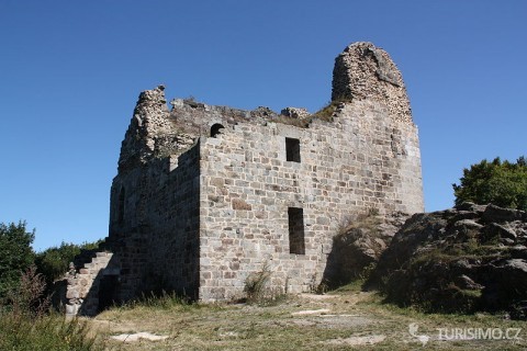 Pohled na zříceninu hradu od západu, autor: Roman Grabolle