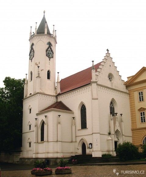 Zámecký pravoslavný kostel Povýšení sv. Kříže, autor: Dirgela