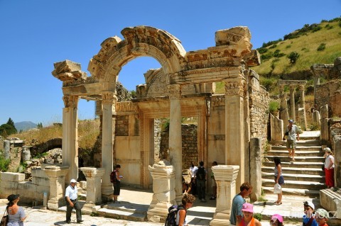 Hadrianův chrám, autor: Veyis Polat